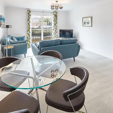 Host & - Shipwrights Eskape Appartement