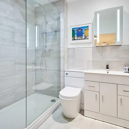 Host & - Shipwrights Eskape Appartement *